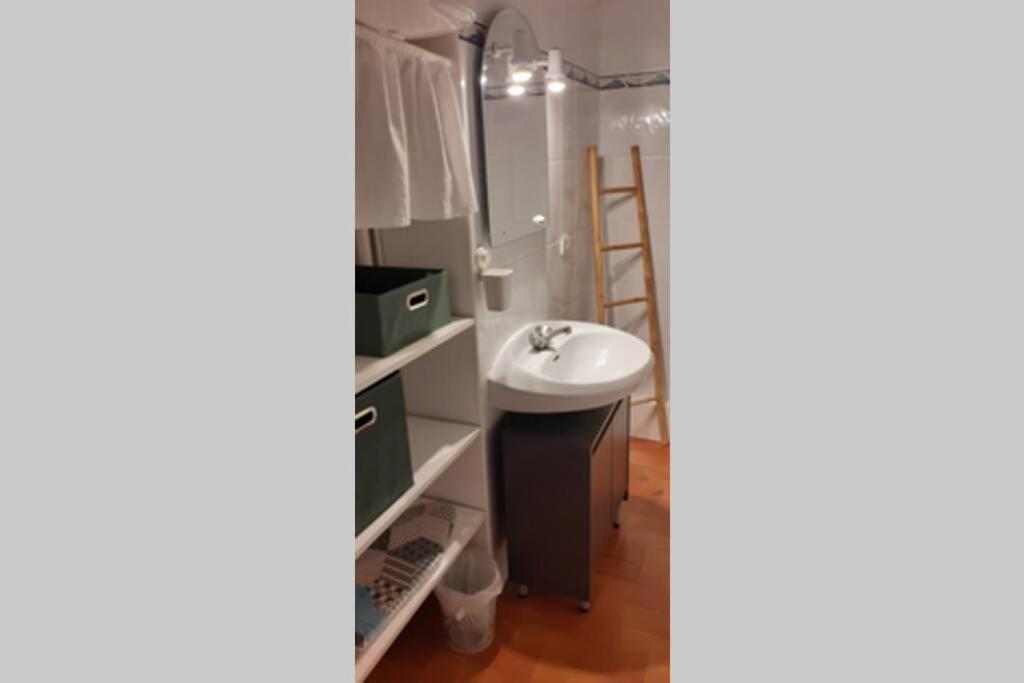 דירות בזייה Agreable Logement Proche De La Gare Et Du Polygone מראה חיצוני תמונה