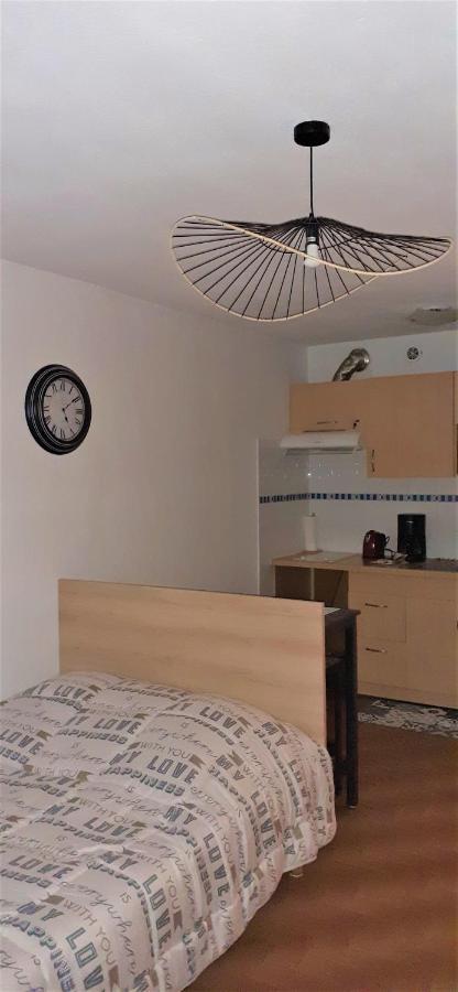 דירות בזייה Agreable Logement Proche De La Gare Et Du Polygone מראה חיצוני תמונה