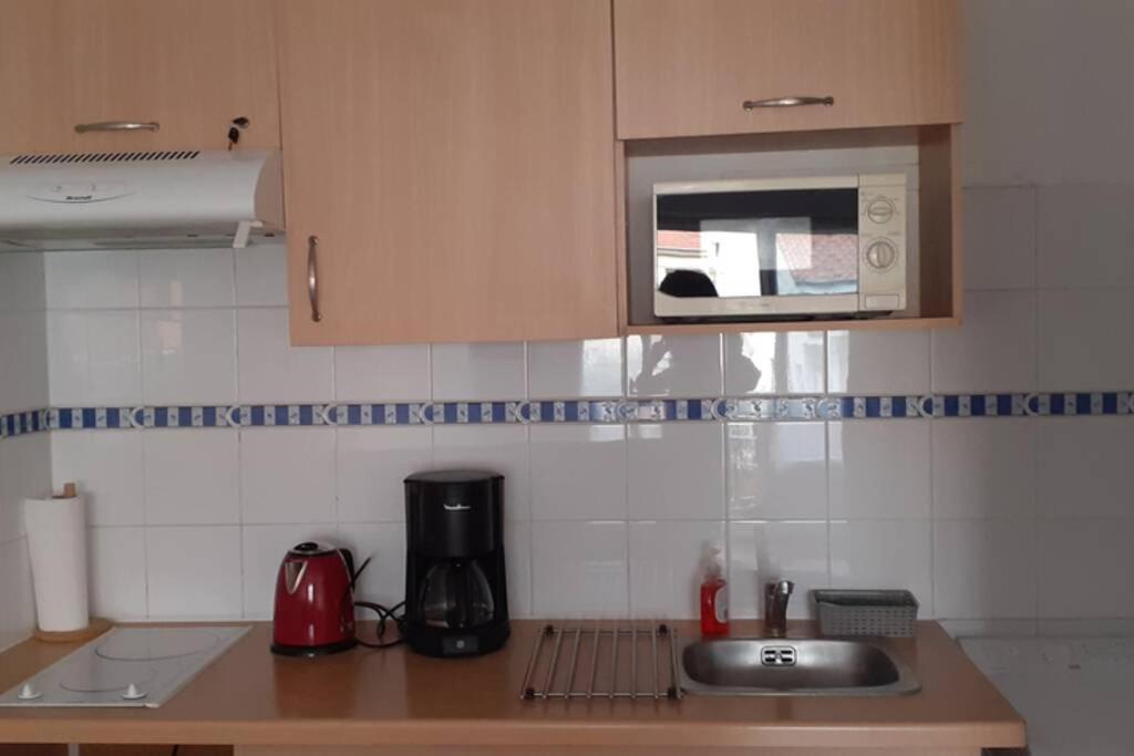 דירות בזייה Agreable Logement Proche De La Gare Et Du Polygone מראה חיצוני תמונה