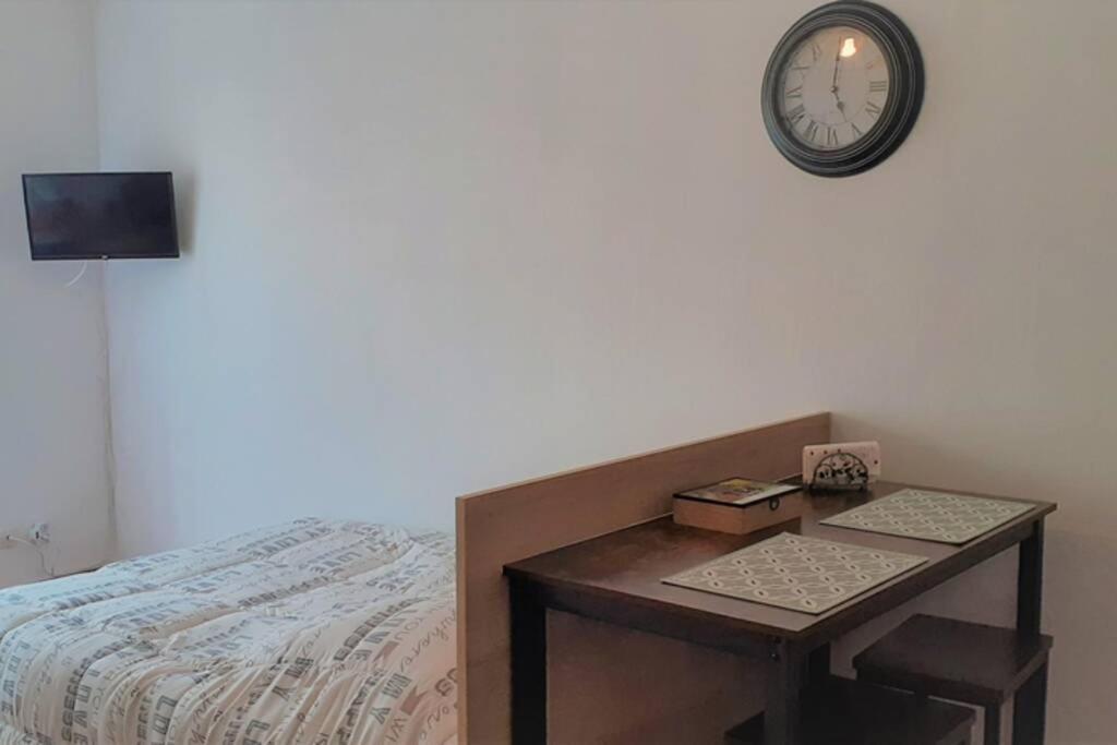 דירות בזייה Agreable Logement Proche De La Gare Et Du Polygone מראה חיצוני תמונה